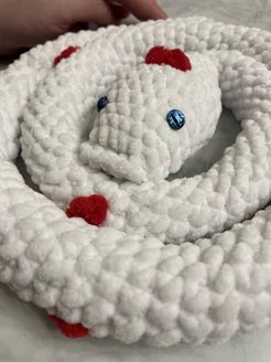 Змея с сердечками